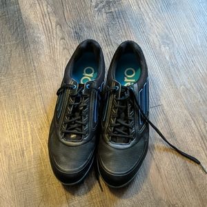 Adidas women's golf shoes